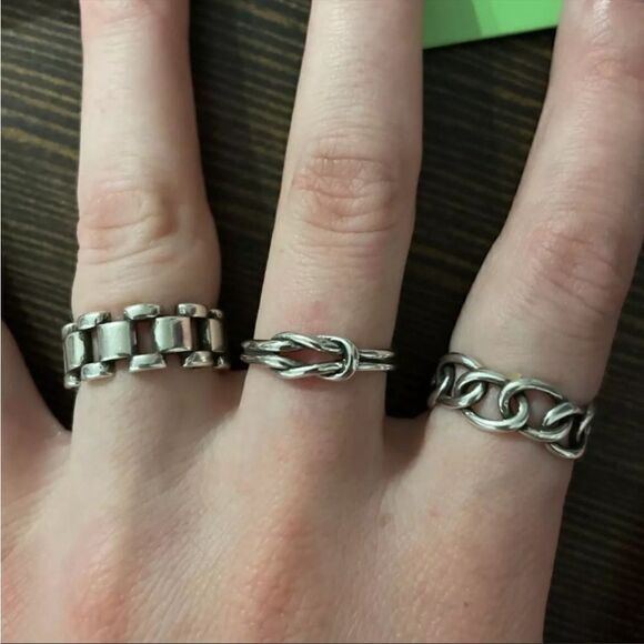 #28 SET of Two 925 Sterling Silver Rings - Picture 3 of 4